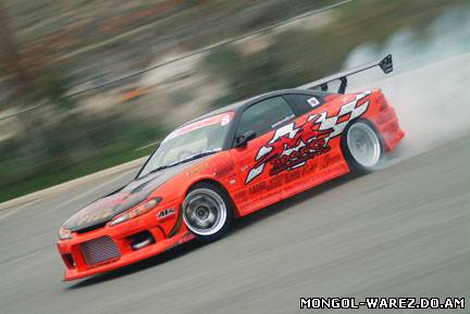 Галзуу Араб-ууд Drift-ийг утгаар нь хийж байна аа